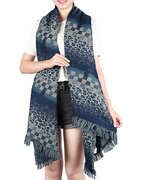 Rautenschal gemustert in blau, graublau und beige